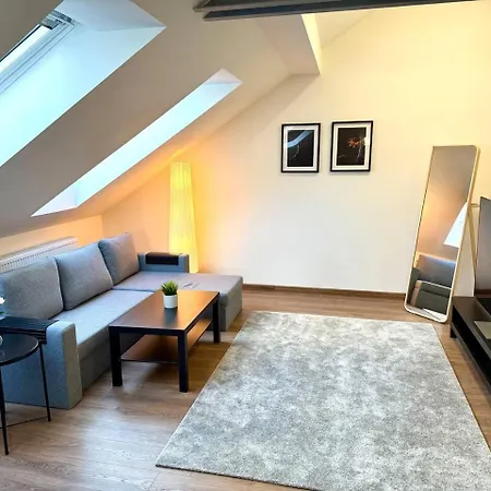 Apartment Modern Attic In Old Town | Tv | Washer & Dryer *